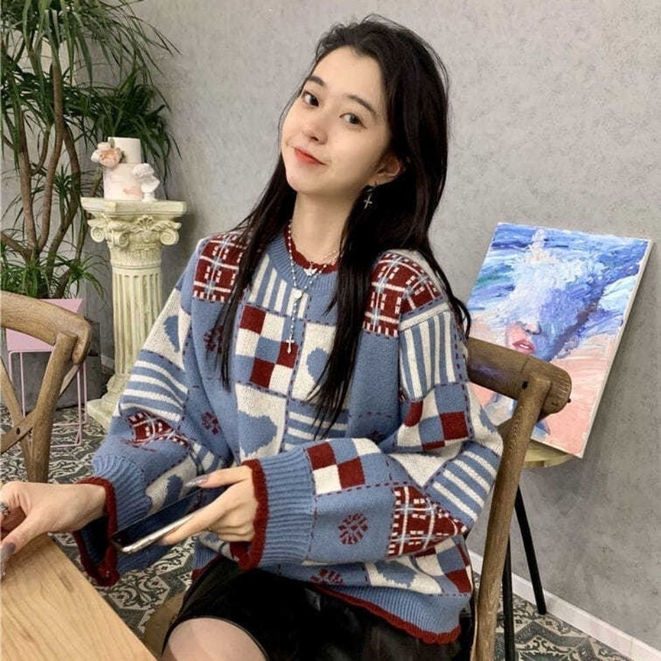 Japanese-style Retro Color-Block Heart Sweater Knitted Top