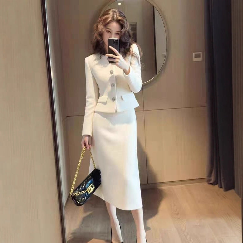 AutumnWinter Elegant And Sophisticated Coat And Skirt Set